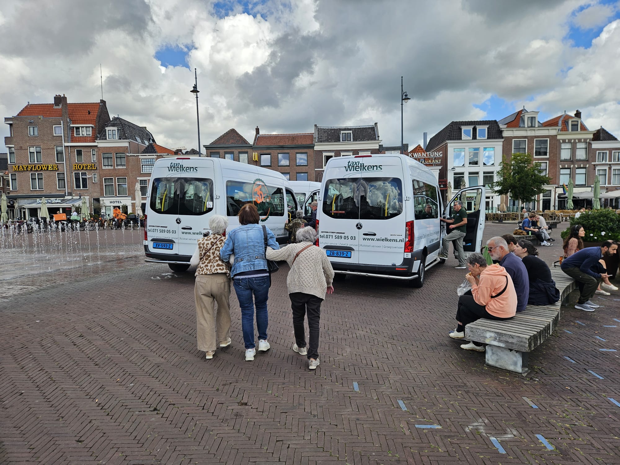e2dd9b35-cef1-4144-aaad-2651598996a5